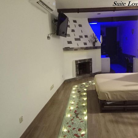 Suite Love Jacuzzi Uceda Екстериор снимка
